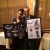 Anitta recebe disco de platina pelas 75 mil cópias vendidas de seu DVD 'Meu Lugar', além do disco de ouro pelo CD 'Ritmo Perfeito' com 40 mil cópias