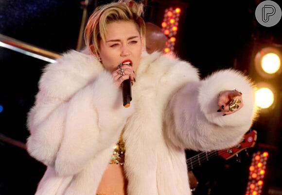 Miley Cyrus já está começando os preparativos para o show no Brasil