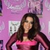 Anitta se apresenta em evento no Rio vestida de gatinha
