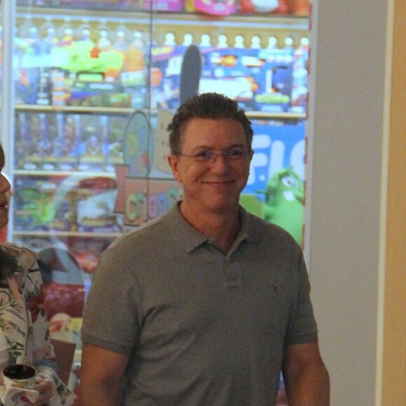Ana Furtado curte passeio em família no shopping Village Mall, na Barra da Tijuca, zona oeste do Rio de Janeiro, neste domingo, 30 de outubro de 2018