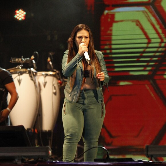 Simone anunciou nova pausa na música durante show no Festival Canta Niterói, na Região Metropolitana do Rio de Janeiro, neste domingo, 30 de setembro de 2018