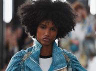 Os cabelos cacheados e crespos das modelos de Louis Vuitton