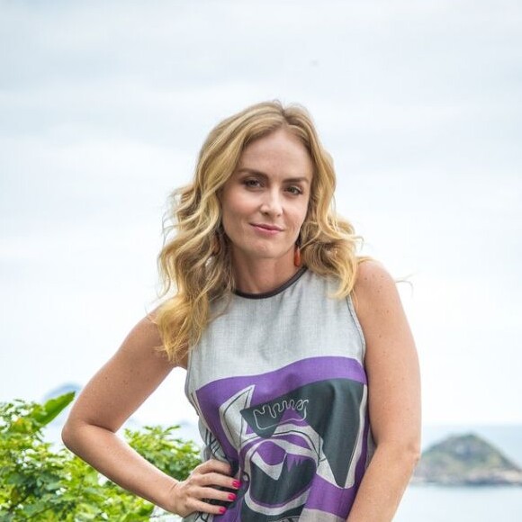 Angélica comemora 30 anos de 'Vou de Táxi' cantando ao lado do filho Benício, em 4 de outubro de 2018