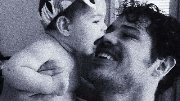 Débora Nascimento mostra José Loreto com a filha, Bella: 'Vibremos no amor'