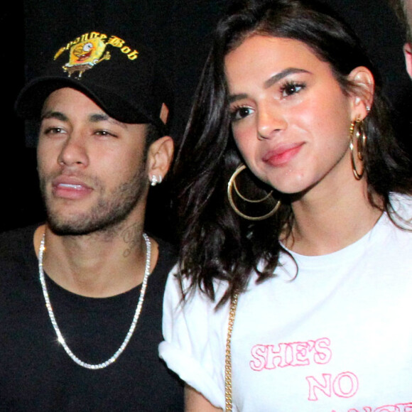 Neymar admitiu ser mais ciumento que Bruna Marquezine no relacionamento