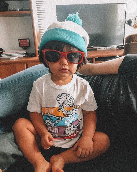 Artur, de 1 ano, é pura fofura na rede social do casal Kelly Key e Mico Freitas