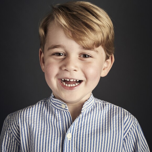 George, de 5 anos, é bastante querido pelos fãs de William e Kate Middleton