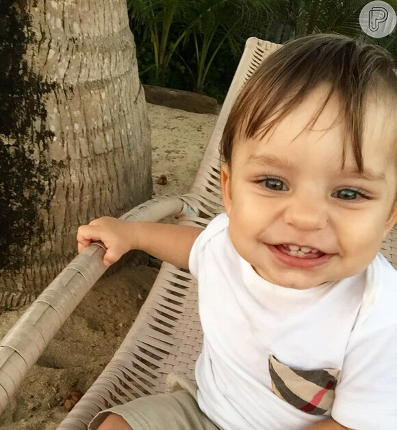 Júlio, de 1 ano, dá show de fofura no Instagram da mãe, Bruna Hamú