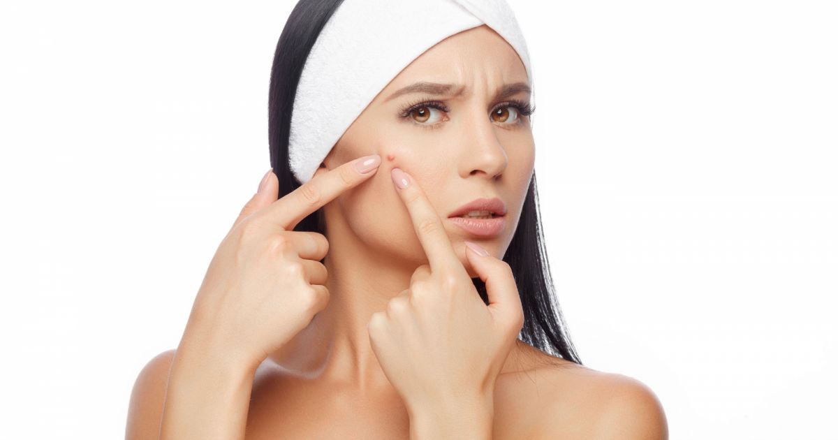 Maquiagem Na Espinha Maquiadora Ensina Dicas Para Esconder O Acne