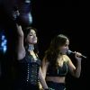 Ao chamar Anitta no palco, Camila Cabello chamou a cantora de 'gostosa'