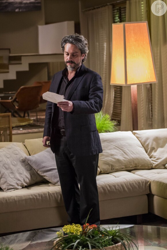 Alexandre Nero interpreta o comendador José Alfredo na novela 'Império'