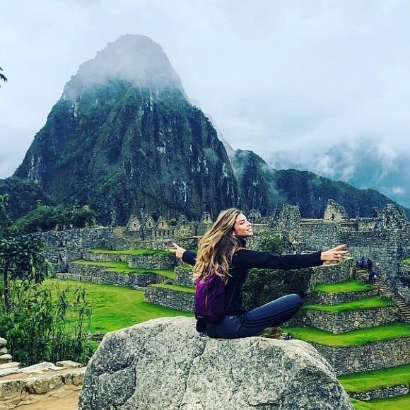 Grazi Massafera curte viagem para Macchu Picchu, no Peru, durante férias da TV