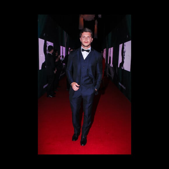 Kleber Toledo de smoking