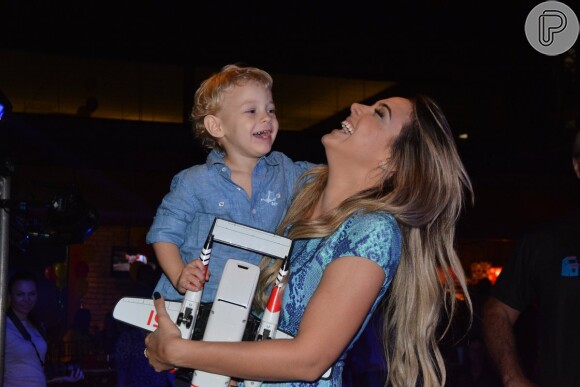 Davi Lucca, filho de Neymar com a modelo Carol Dantas, comemora aniversário de 3 anos em São Paulo, neste domingo, 24 de agosto de 2014