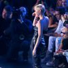 Miley Cyrus está lançando uma campanha para ajudar crianças e adolescentes desabrigados