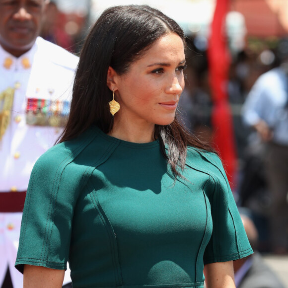 O verde também apareceu nas cores escolhidas pela duquesa durante a viagem: o vestido Jason Wu é prova disso 