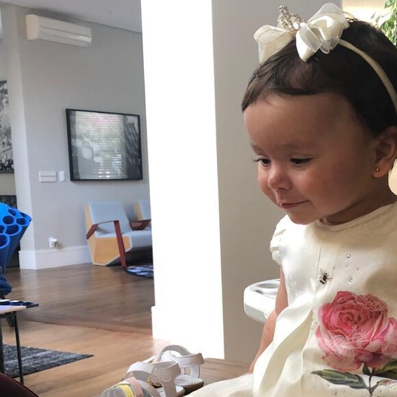 Patricia Abravanel compartilhou foto da filha, Jane, de 9 meses, no Instagram