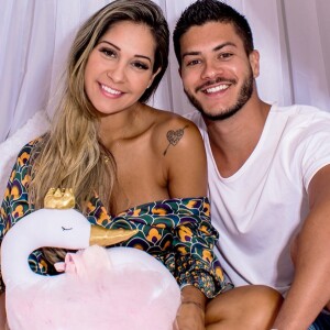 Mayra Cardi deu à luz sua primeira filha com Arthur Aguiar