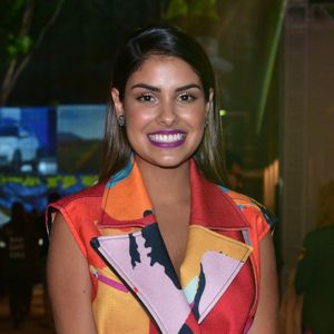 Munik Nunes, campeã do 'BBB16', confere desfile da Apartamento 03 no quarto dia de SPFW, nesta quinta-feira, 25 de outubro de 2018
