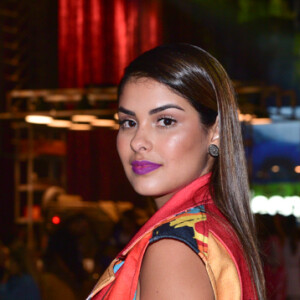 Munik Nunes, campeã do 'BBB16', confere desfile da Apartamento 03 no quarto dia de SPFW, nesta quinta-feira, 25 de outubro de 2018