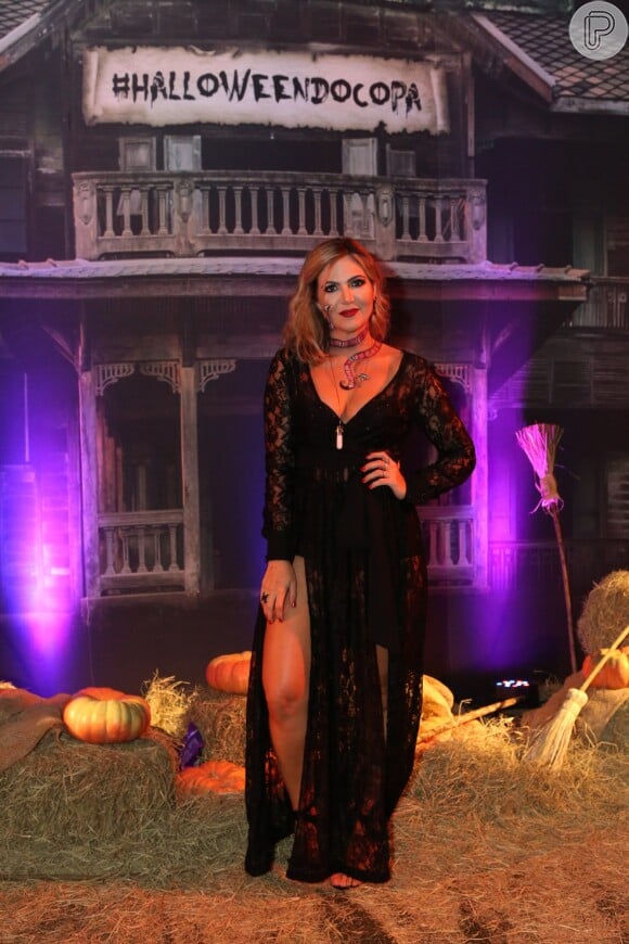 Carol Sampaio organizou festa de Halloween do Copacabana Palace