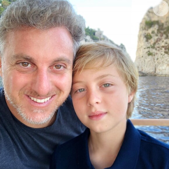 Luciano Huck exaltou qualidade de Benício, seu segundo filho com Angélica, ao comemorar 11 anos do garoto, neste sábado, 3 de novembro de 2018: 'Gente boa, amoroso, inteligente, bom de papo'