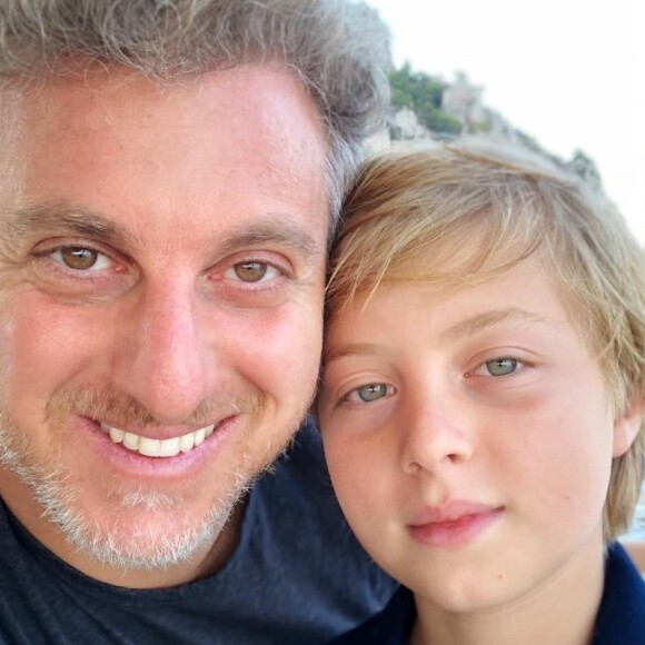 Luciano Huck exaltou qualidade de Benício, seu segundo filho com Angélica, ao comemorar 11 anos do garoto, neste sábado, 3 de novembro de 2018: 'Gente boa, amoroso, inteligente, bom de papo'