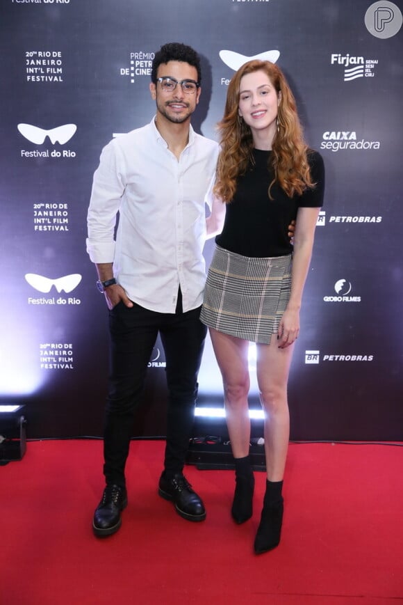 Sophia Abrahão teve a companhia do namorado, Sérgio Malheiros, com quem está desde 2015
