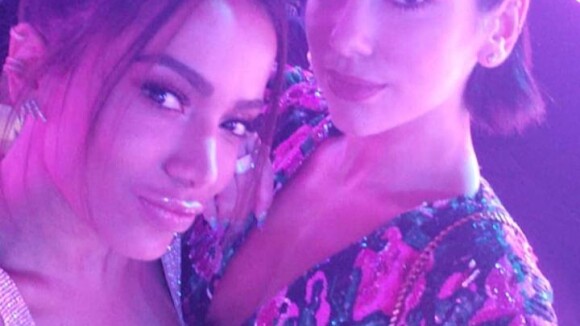 Anitta posta foto com Dua Lipa e Nicki Minaj em prêmio e fãs vibram: 'Orgulho'