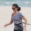 Giovanna Antonelli faz treino funcional em praia do Rio de Janeiro nesta segunda-feira, 1º de setembro de 2014