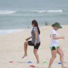 Giovanna Antonelli faz treino na praia da Barra da Tijuca, no Rio