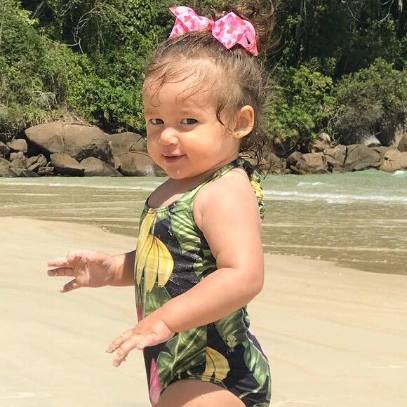 Madalena, filha de Yanna Lavigne, atualmente está com 1 ano e 5 meses