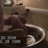 O primeiro banho de Sasha, filha de Xuxa, foi exibido no 'Jornal Nacional'