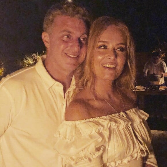 Angélica acha difícil dar presentes para o marido, Luciano Huck: 'Cara muito detalhista'