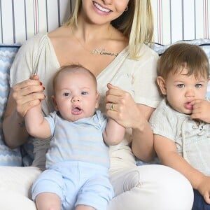 Andressa Suita é mãe de Samuel, de 3 meses, e Gabriel, de 1 ano