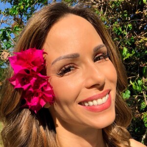 Ana Furtado compartilha sua trajetória de luta contra o câncer com o público