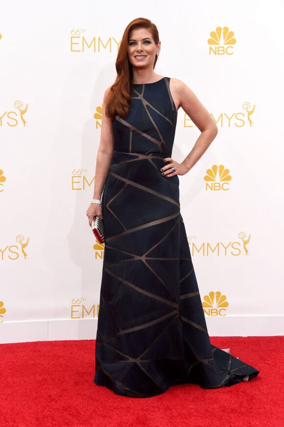 Debra Messing vestiu Angel Sanchez para o Emmy 2014
