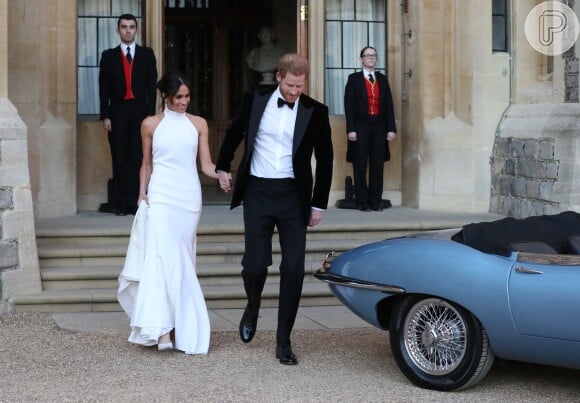 Em sua festa de casamento, Meghan optou por um vestido de Stella McCartney