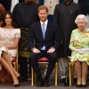 Após fazer aparições com look Givenchy e Carolina Herrera, Meghan Markle usou um look rosé Prada para evento com Harry e rainha Elizabeth II 