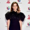 Os looks de Anitta também foram os mais falados do ano: esse vestido de plumas foi usado no Grammy Latino 2018
