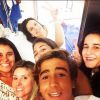Kyra Gracie faz selfie em maca de hospital: 'Minha filha é muito linda'