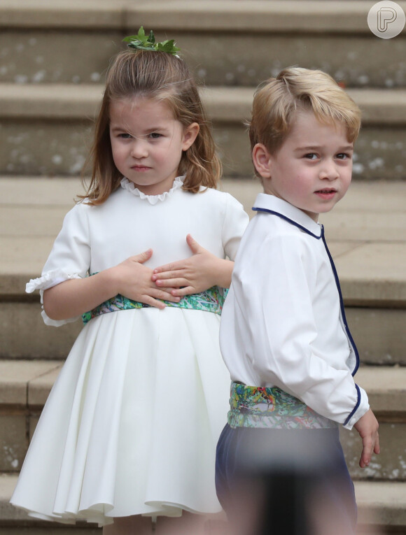 Princesa Charlotte herdeu o casaco do irmão mais velho, George
