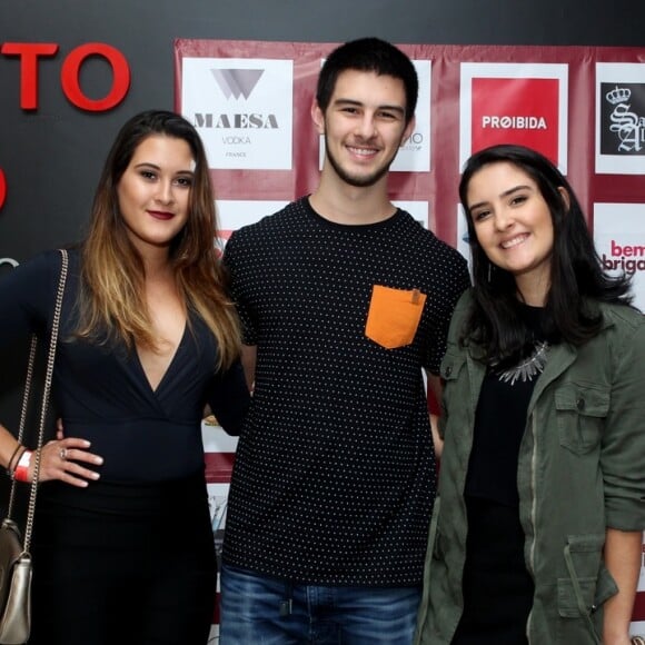 Beatriz, Vinícius e Laura são frutos do relacionamento de Fátima Bernardes e William Bonner