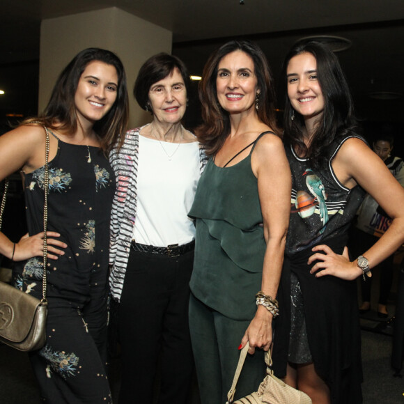 Fátima Bernardes mostrou que sua família tem afinidade com o mundo das artes