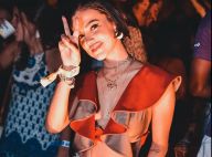 Em Noronha, Manu Gavassi curte praia e festas com looks que são a cara do verão