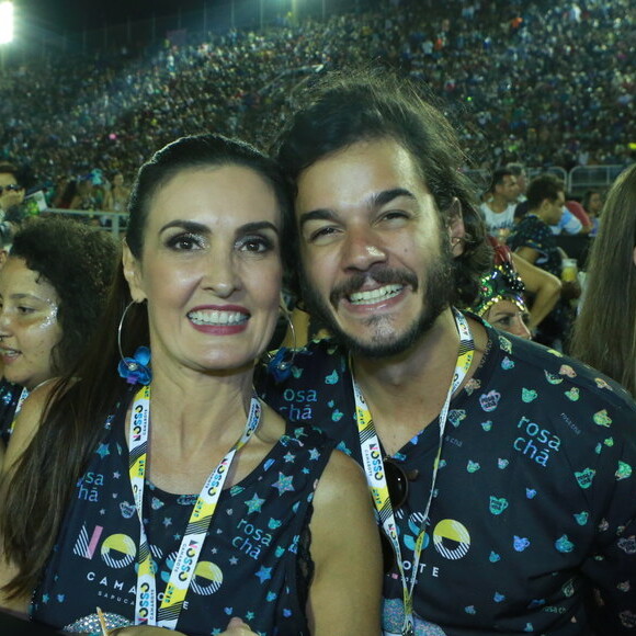Fátima Bernardes explicou que o assédio de fãs não incomoda Túlio Gadêlha
