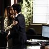 José Pedro (Caio Blat) convence Danielle (Maria Ribeiro) a continuar morando na mansão, por enquanto, em 'Império'
