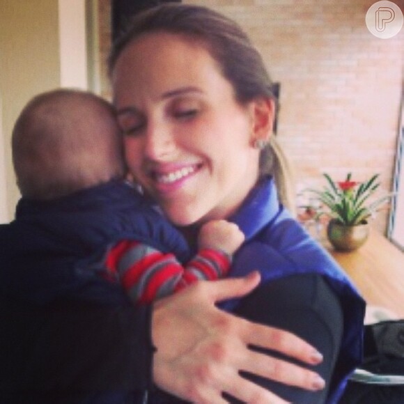 Mariana Ferrão não cansa de dizer o quanto está feliz depois que se tornou mãe