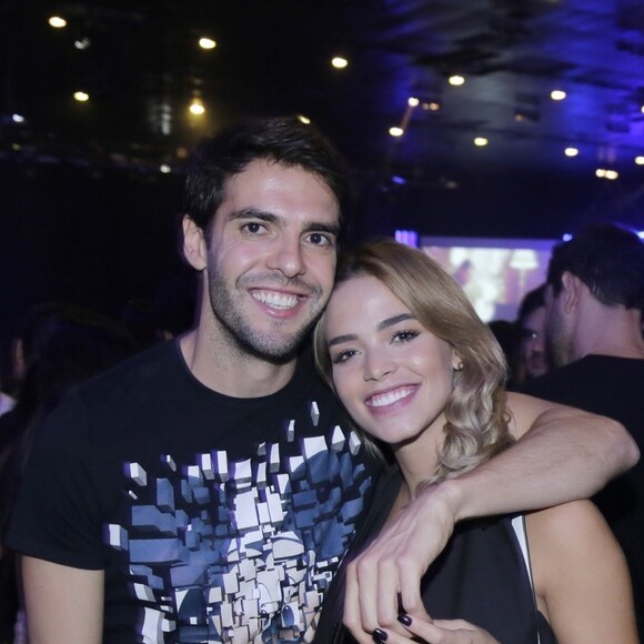 Kaká e Carol Dias assumiram o namoro em janeiro de 2017