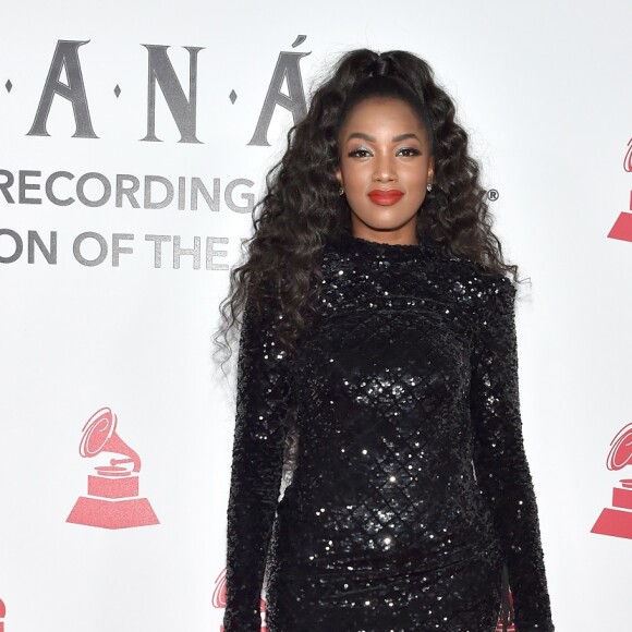 Cantora Iza não pensa em ser mãe por enquanto